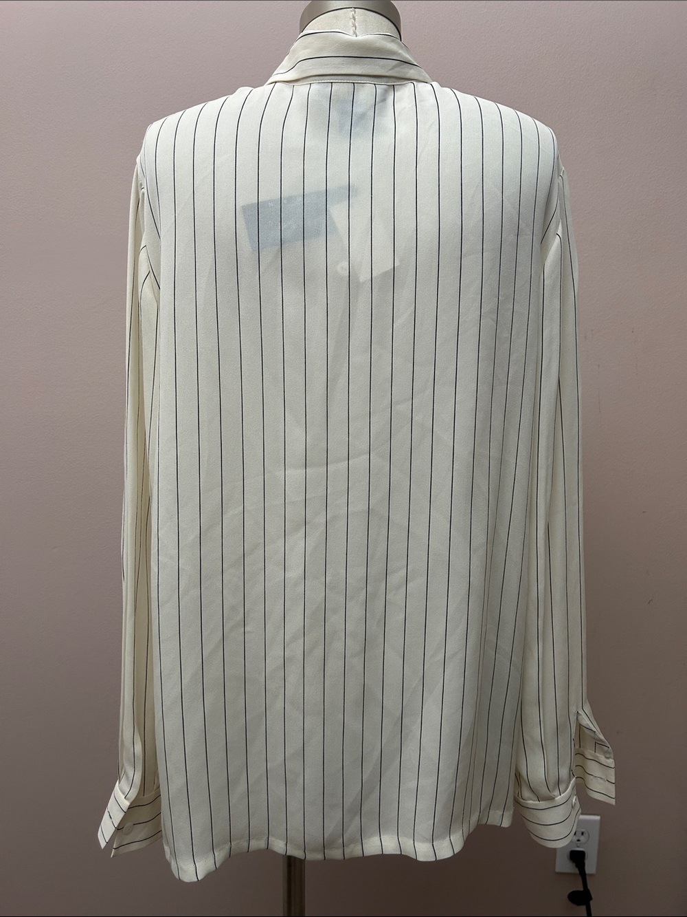 Charter Club Silk Cream Button-Down Shirt with black Pinstripes size 14 W - Picture 15 of 15